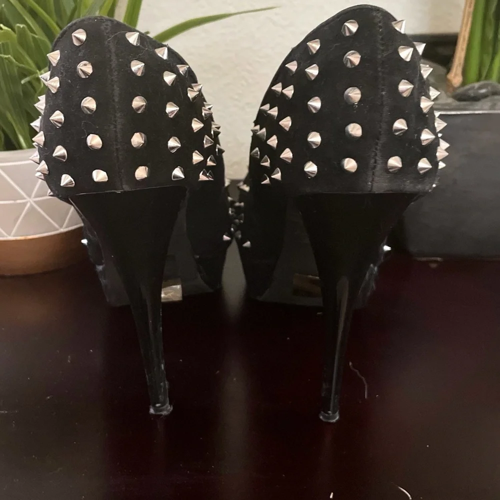 Shoedazzle Black Velvet and Silver Spiked Stilettos - Picture 8 of 10